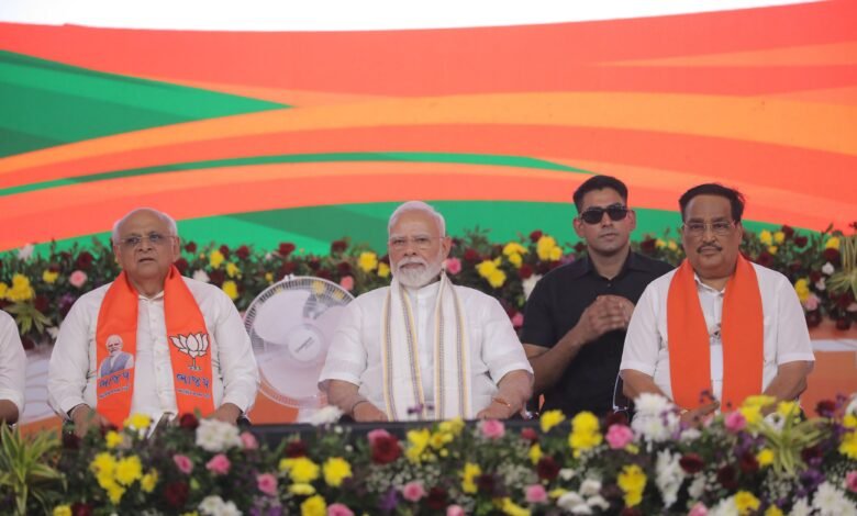 नवसारी में देश के पहले AI आधारित ‘नमो कमलम' भाजपा कार्यालय का लोकार्पण